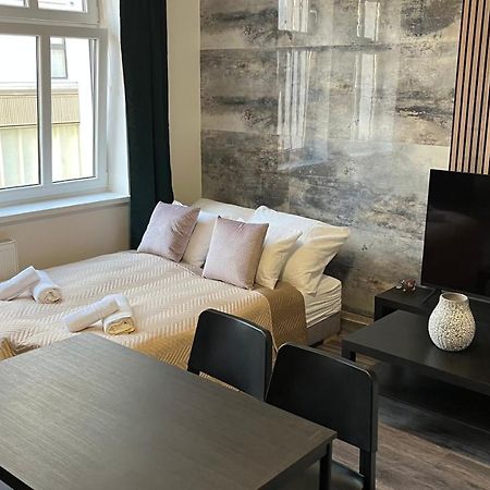 Downtown Boutique Apartments Либерц Экстерьер фото