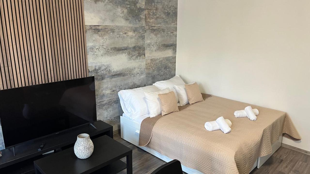 Downtown Boutique Apartments Либерц Экстерьер фото