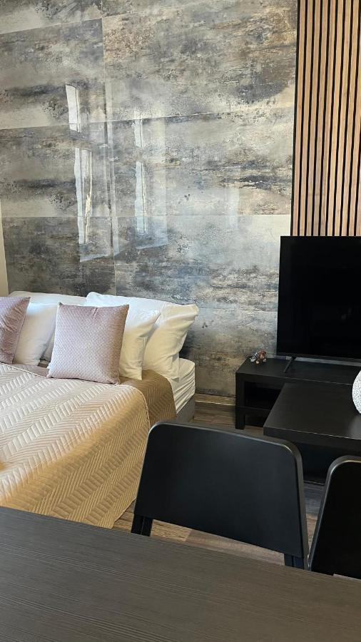 Downtown Boutique Apartments Либерц Экстерьер фото