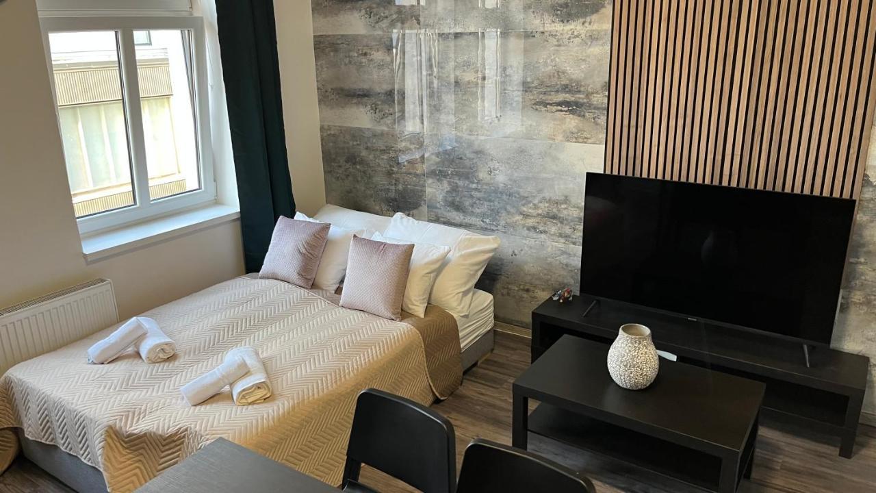 Downtown Boutique Apartments Либерц Экстерьер фото