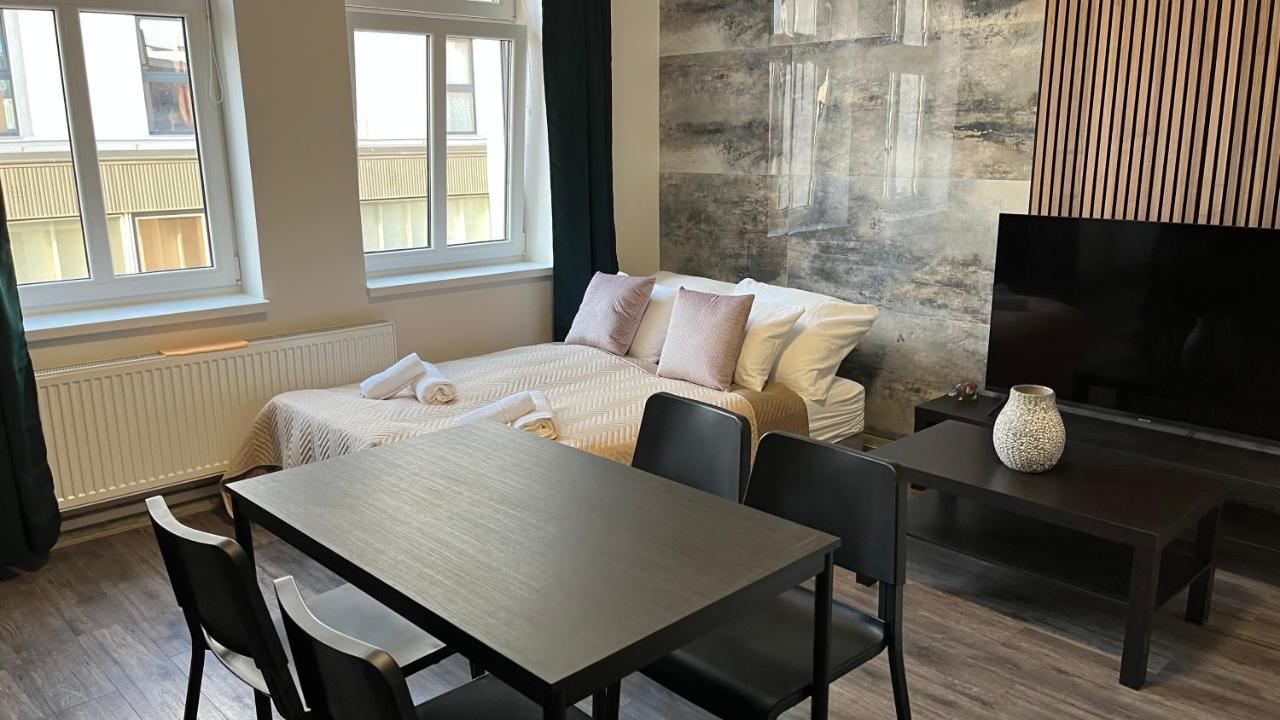 Downtown Boutique Apartments Либерц Экстерьер фото