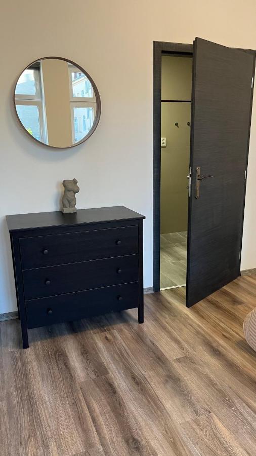 Downtown Boutique Apartments Либерц Экстерьер фото