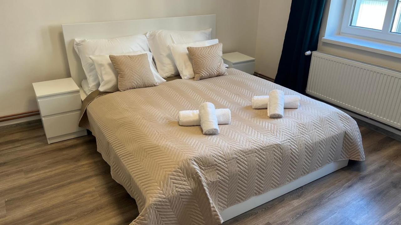 Downtown Boutique Apartments Либерц Экстерьер фото