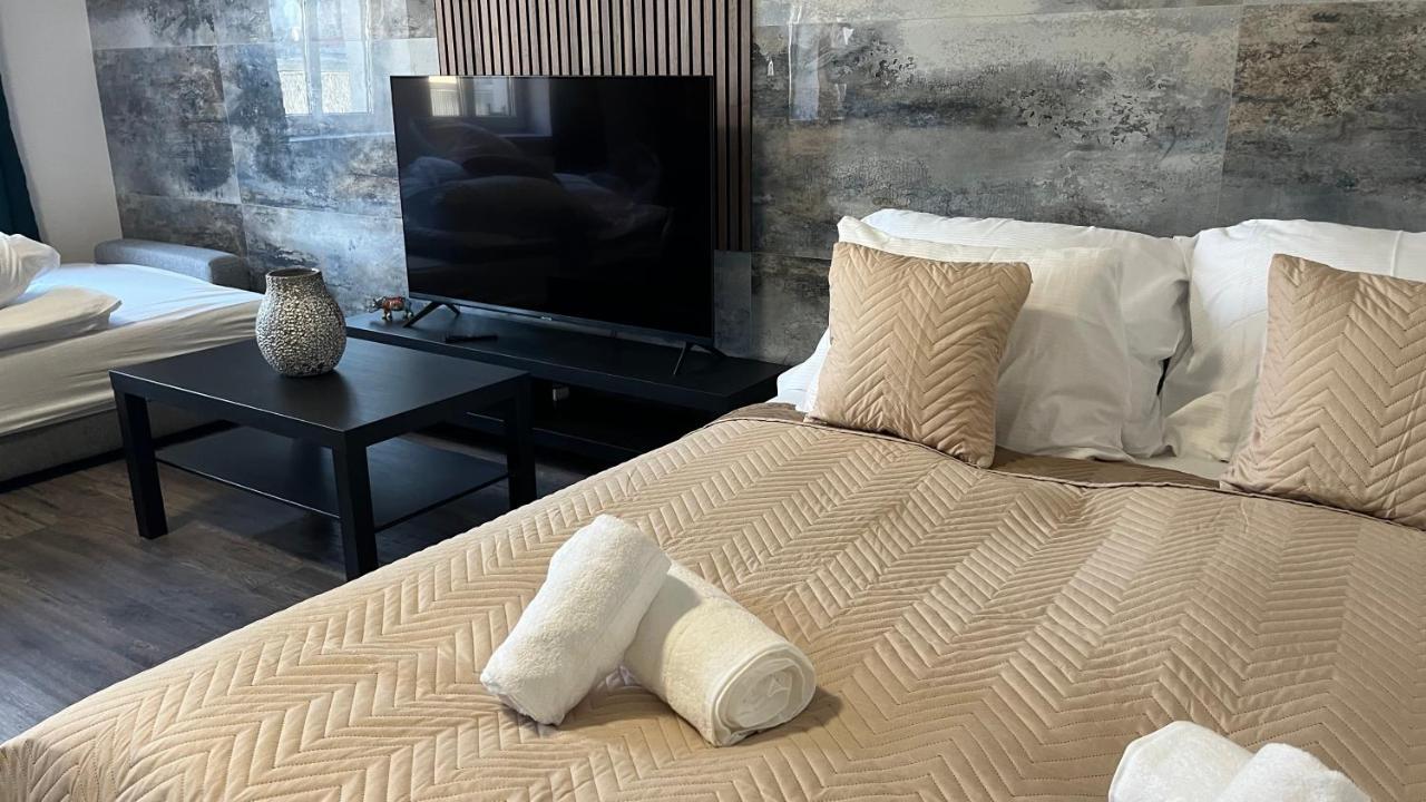 Downtown Boutique Apartments Либерц Экстерьер фото
